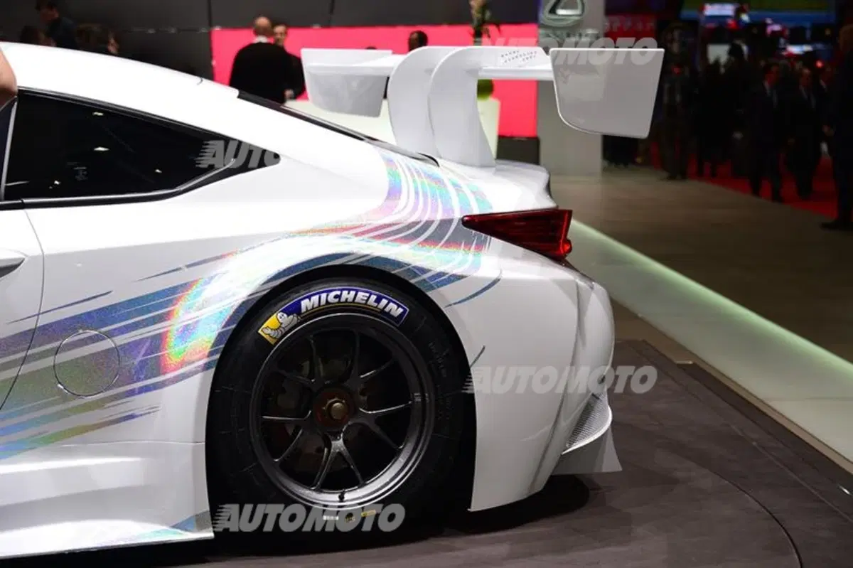 Lexus al Salone di Ginevra 2014 (15)