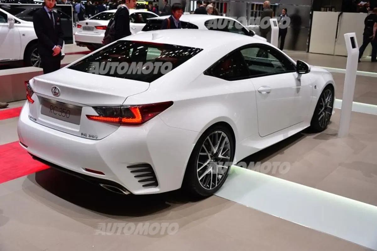 Lexus al Salone di Ginevra 2014 (16)