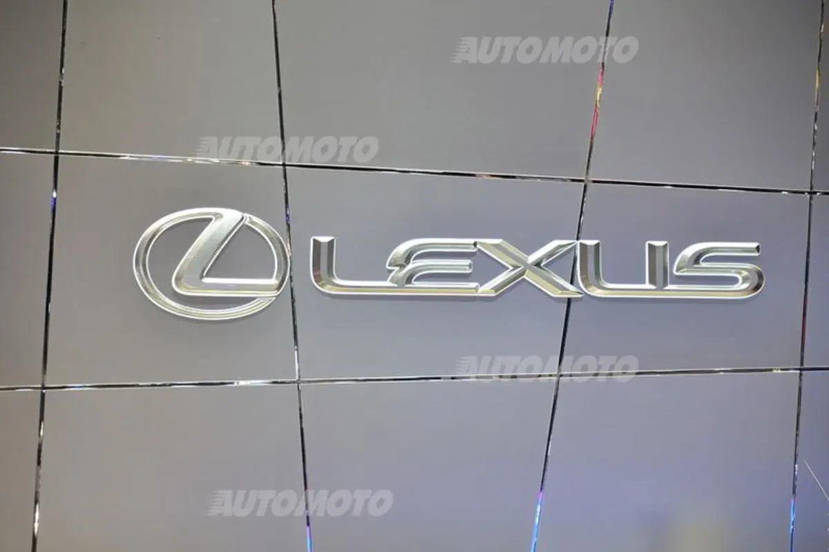 Lexus al Salone di Ginevra 2014 (37)