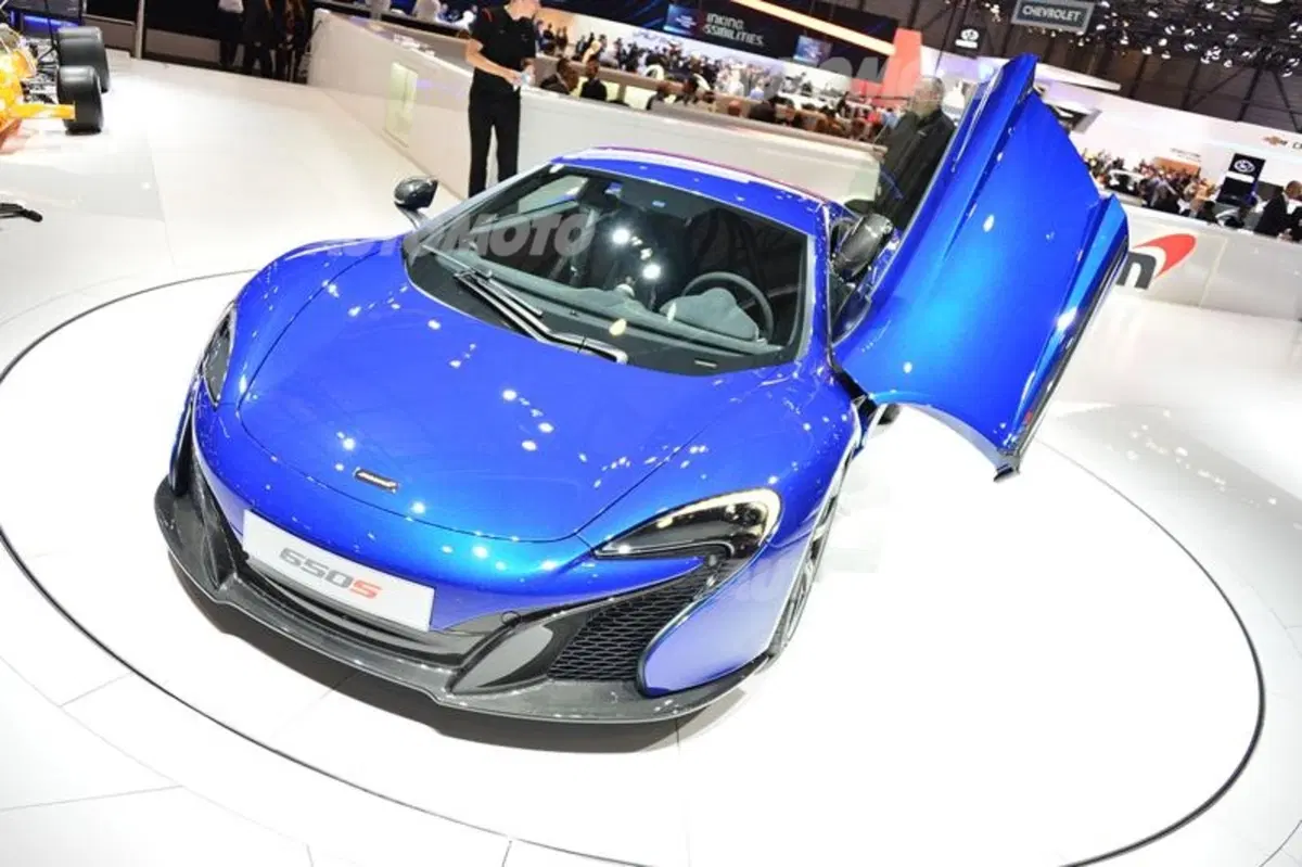 McLaren al Salone di Ginevra 2014 (24)