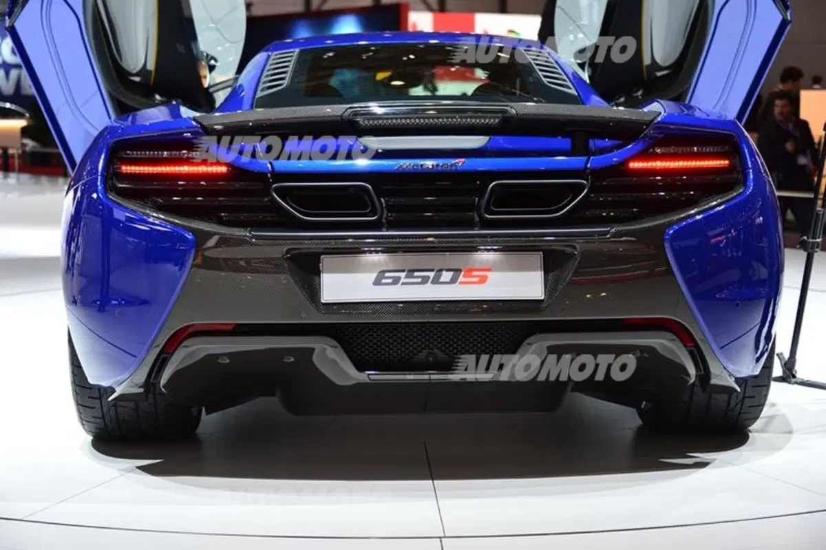 McLaren al Salone di Ginevra 2014 (28)