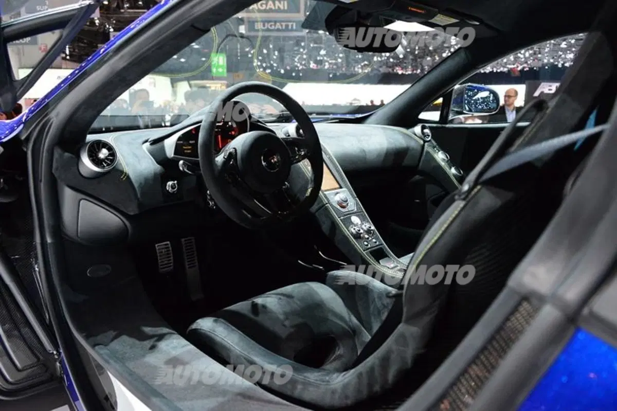 McLaren al Salone di Ginevra 2014 (33)