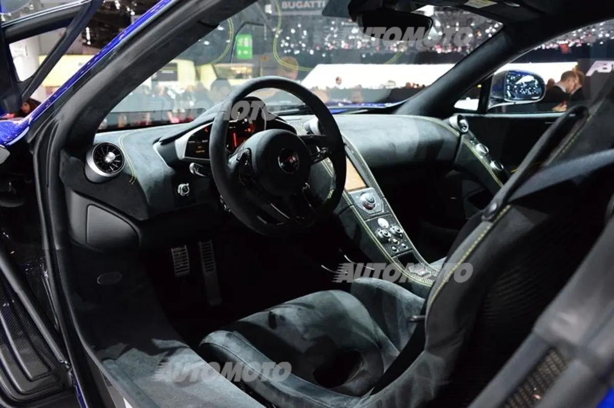 McLaren al Salone di Ginevra 2014 (34)