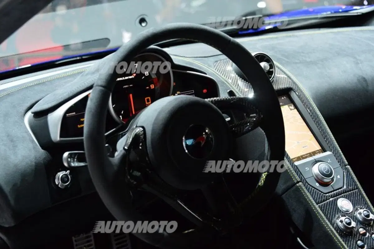 McLaren al Salone di Ginevra 2014 (35)
