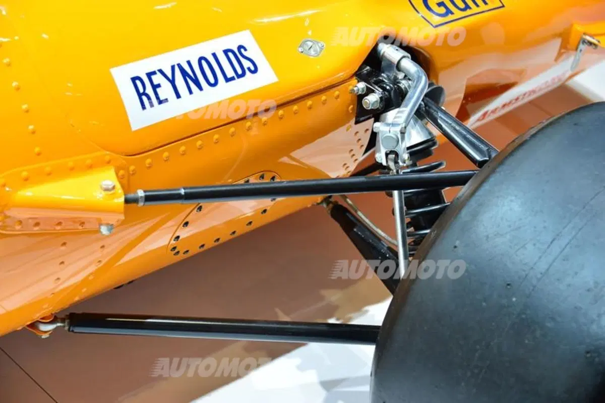 McLaren al Salone di Ginevra 2014 (42)