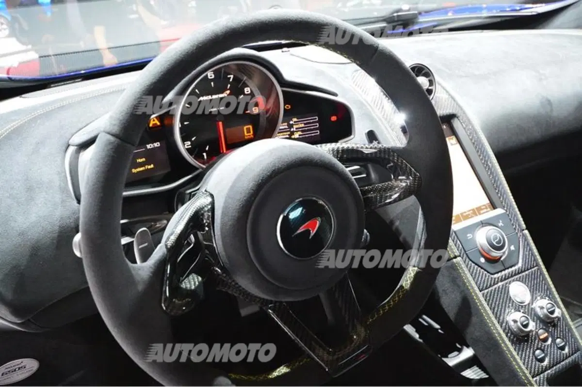 McLaren al Salone di Ginevra 2014 (43)