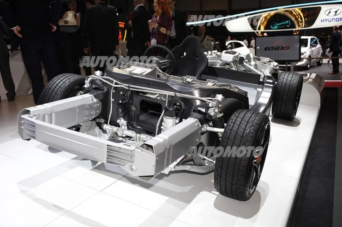 McLaren al Salone di Ginevra 2014 (59)