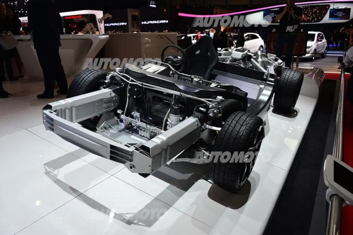 McLaren al Salone di Ginevra 2014 (63)
