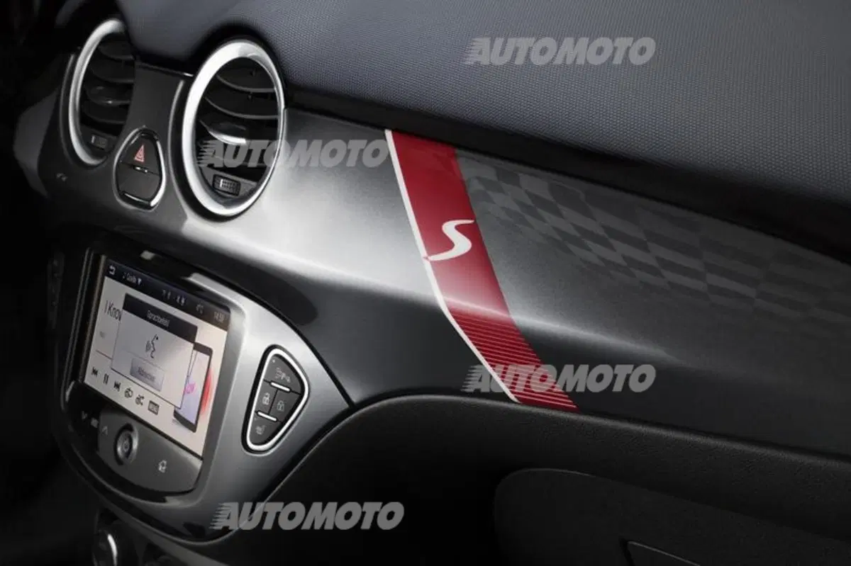 Opel Adam S: ecco la versione sportiva da 150 CV (8)