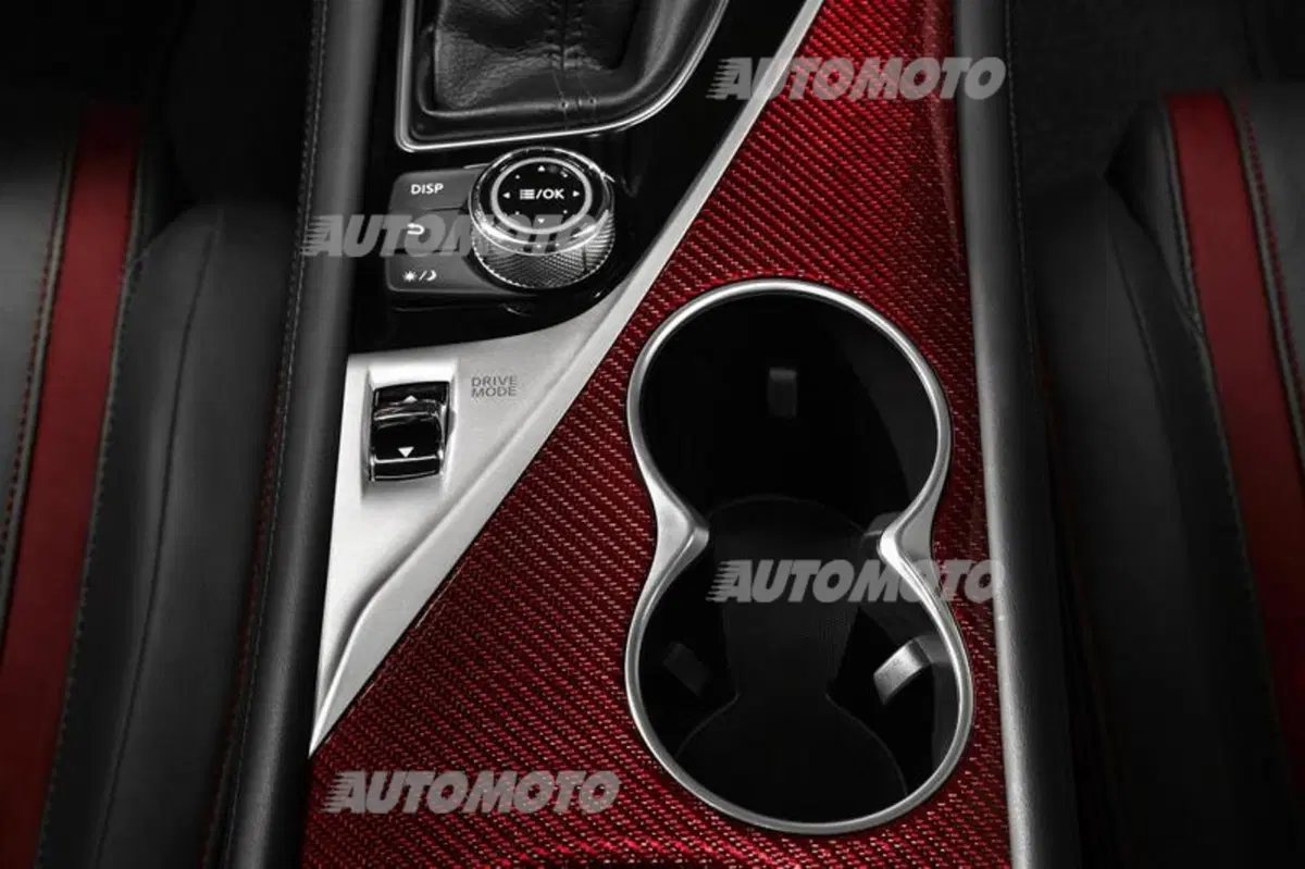 Infiniti Q50 Eau Rouge concept: ecco il nuovo V6 biturbo da 568 CV (19)