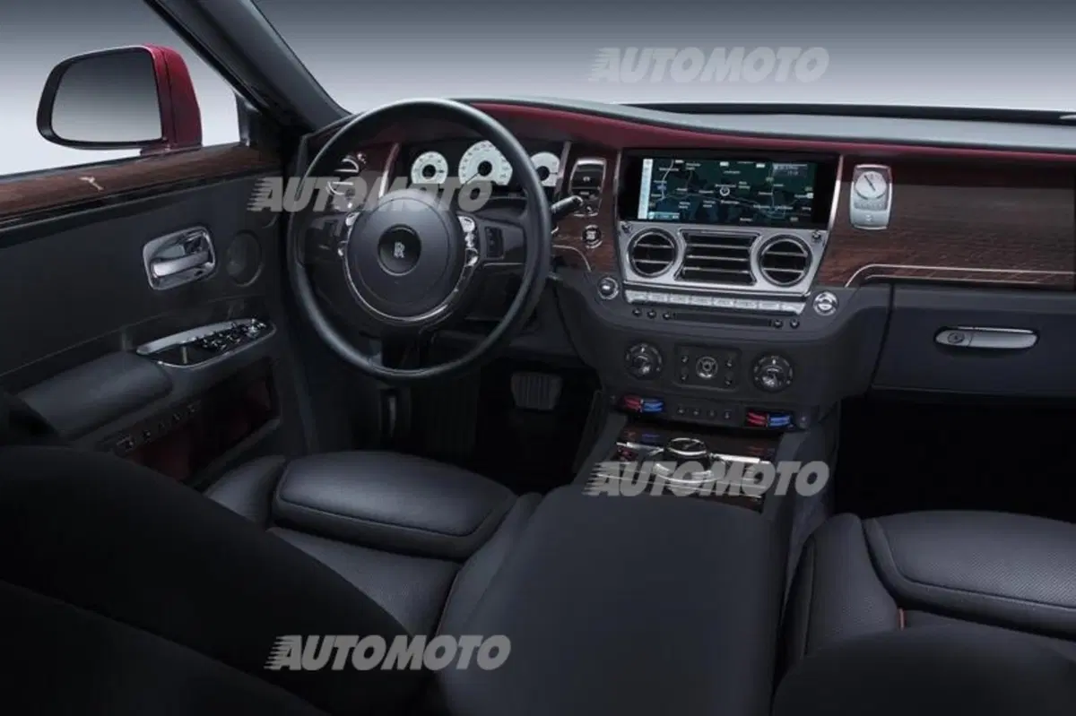 Rolls Royce Ghost Series II: leggero restyling nel segno del lusso (5)