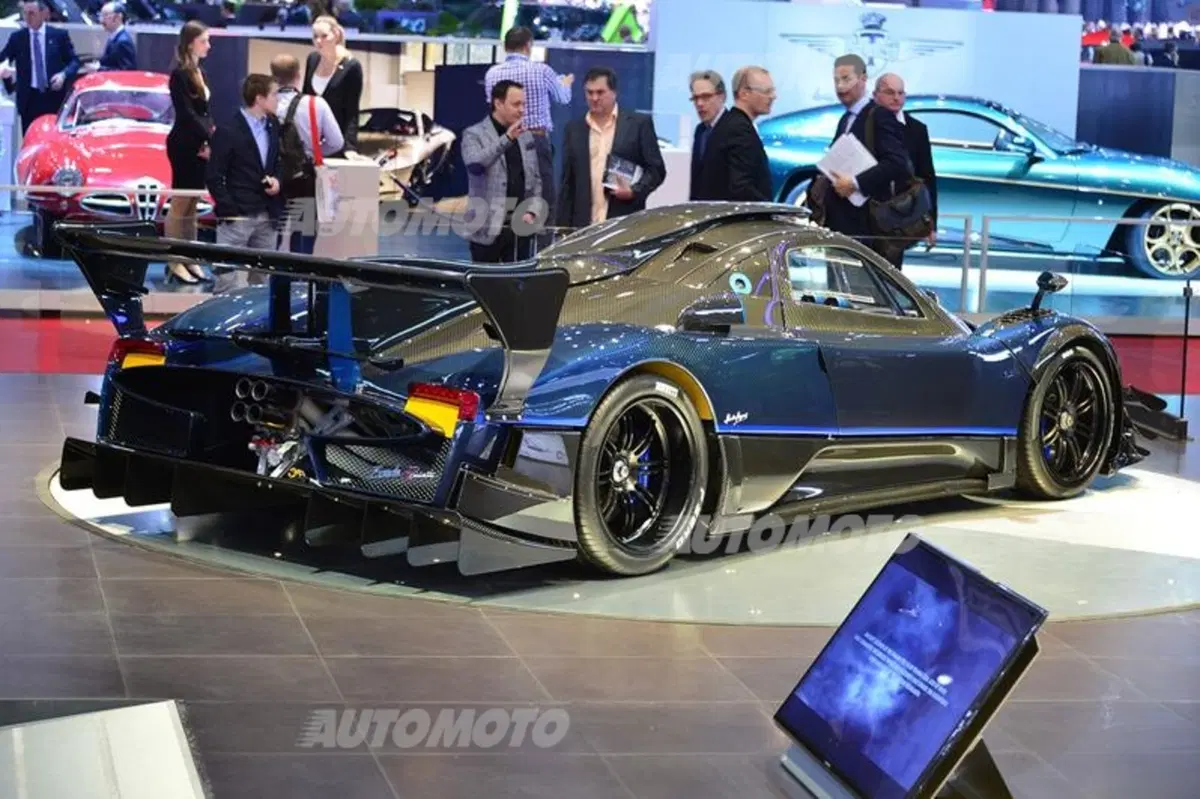 Pagani al Salone di Ginevra 2014