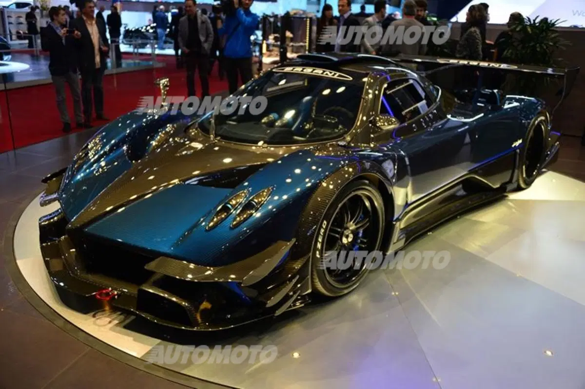Pagani al Salone di Ginevra 2014 (3)