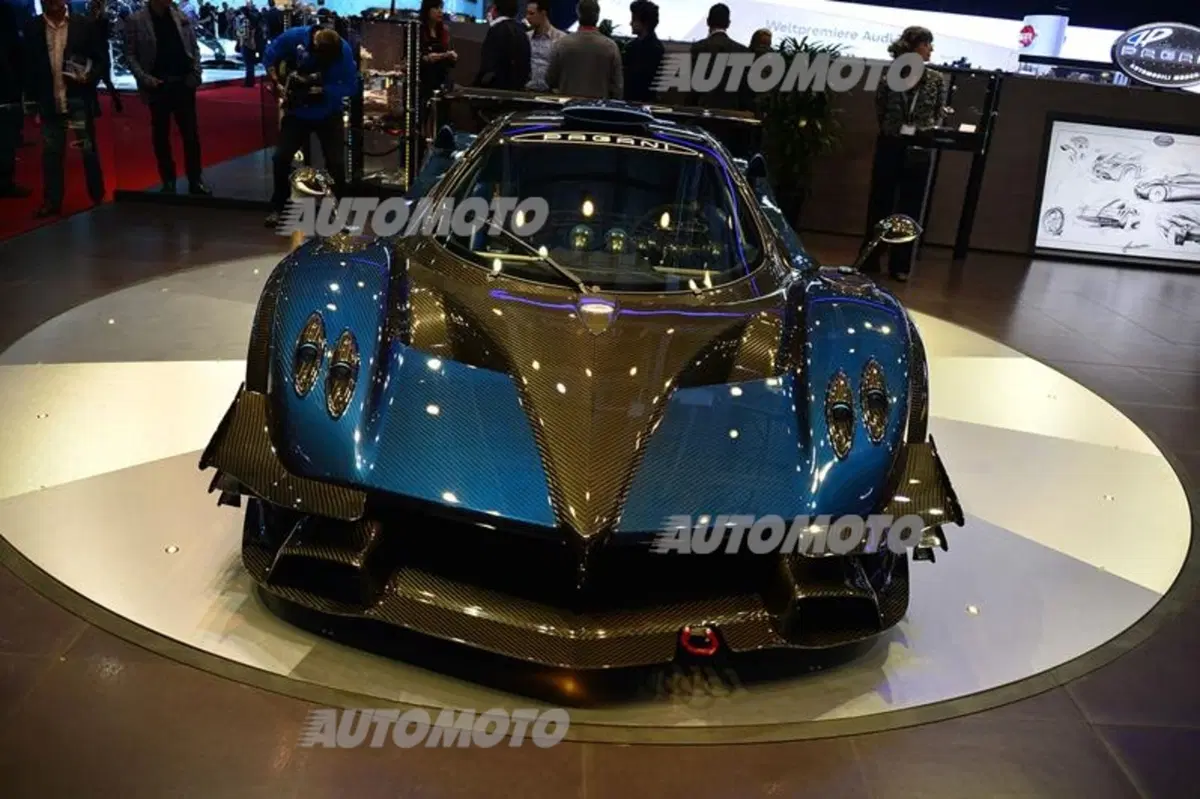 Pagani al Salone di Ginevra 2014 (4)