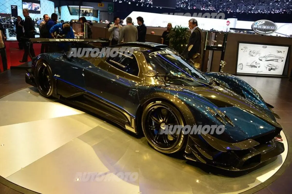 Pagani al Salone di Ginevra 2014 (7)