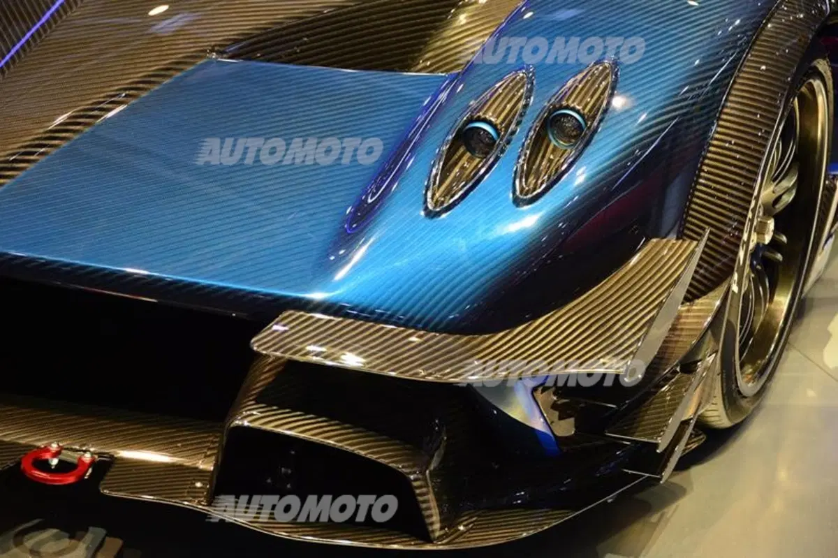Pagani al Salone di Ginevra 2014 (14)