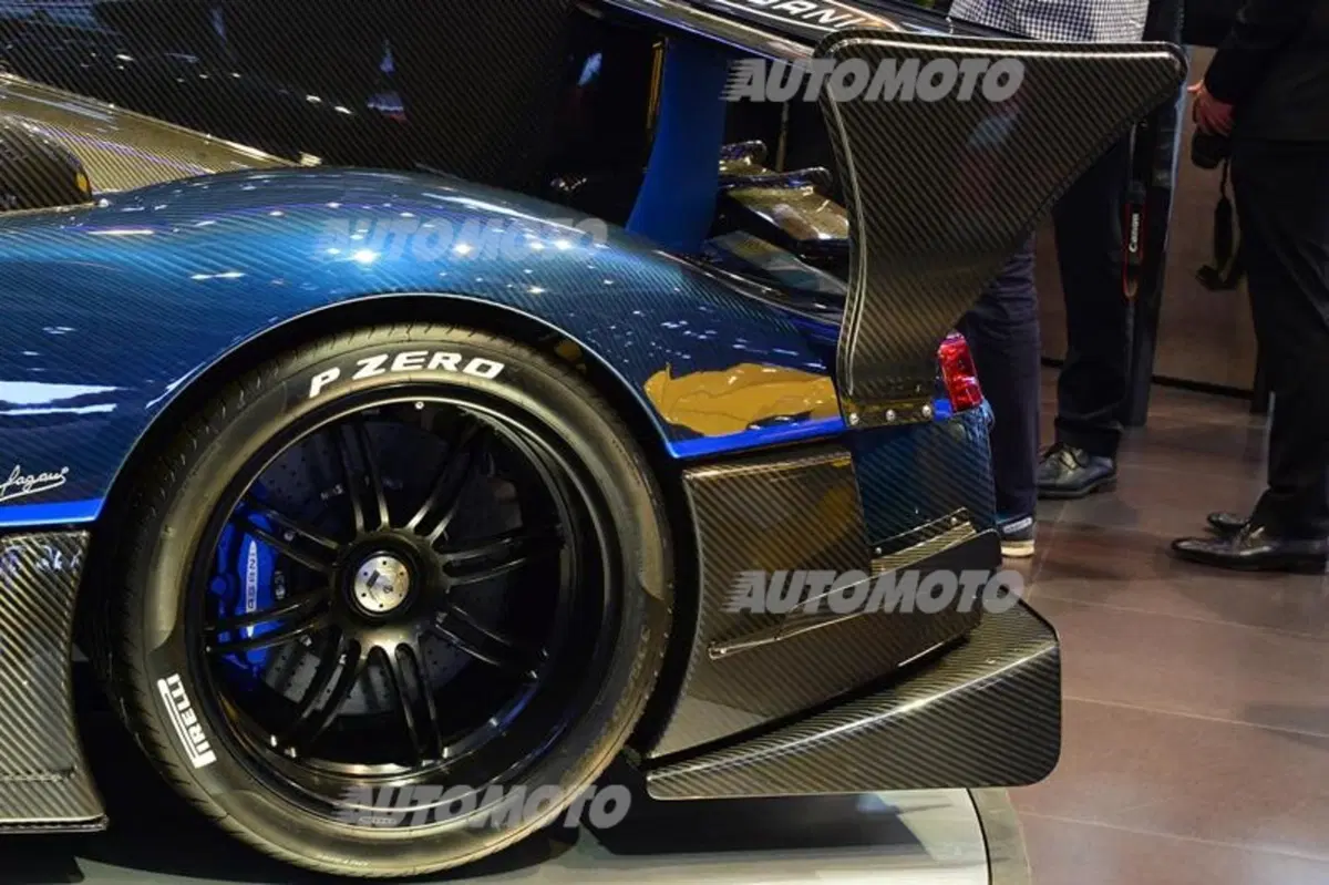 Pagani al Salone di Ginevra 2014 (23)