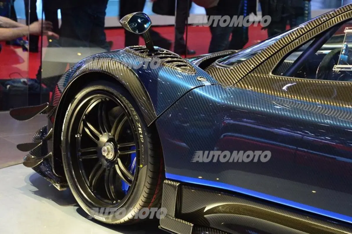 Pagani al Salone di Ginevra 2014 (24)