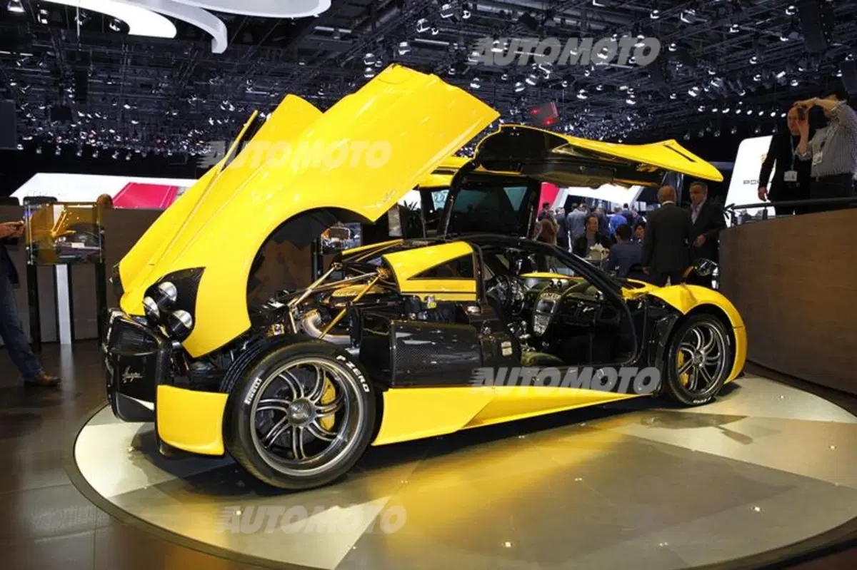 Pagani al Salone di Ginevra 2014 (38)