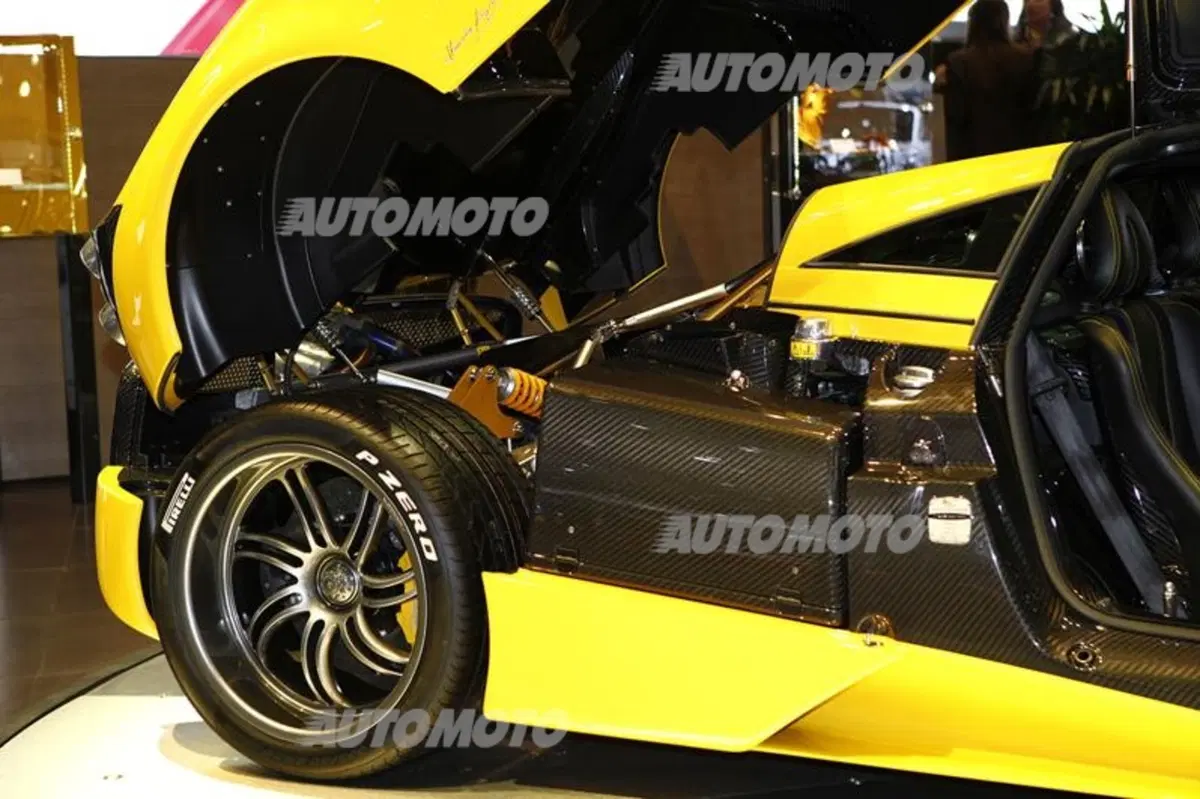Pagani al Salone di Ginevra 2014 (39)
