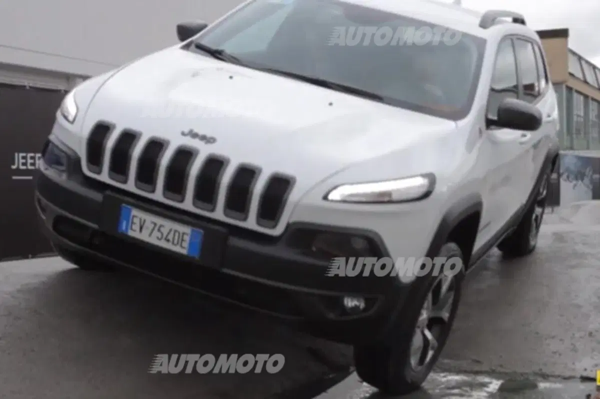 Nuova Jeep Cherokee: listino prezzi