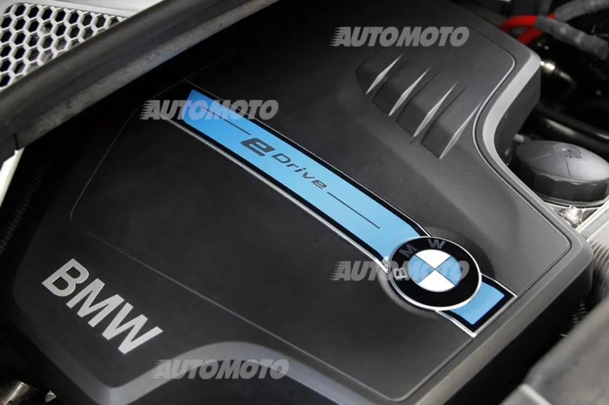 BMW Concept X5 eDrive (25)