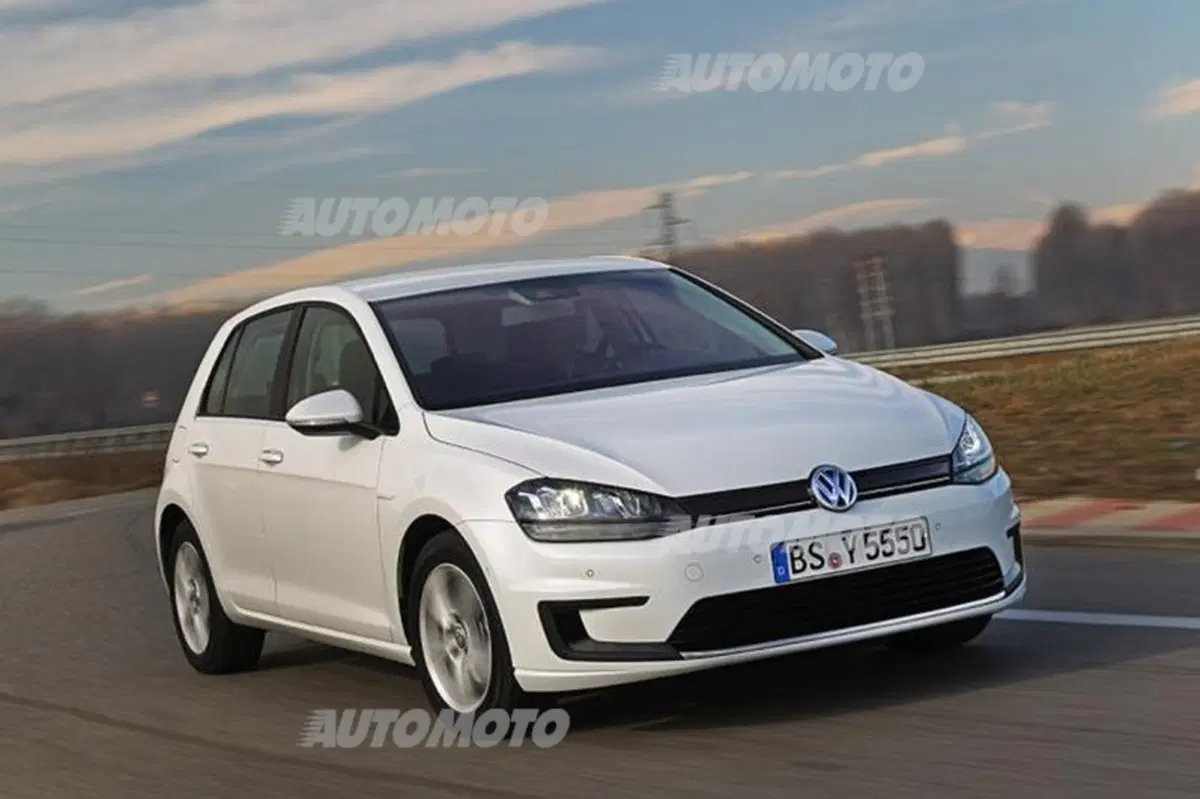 Volkswagen e-Golf: arriverà a giugno a circa 37.000 euro (8)