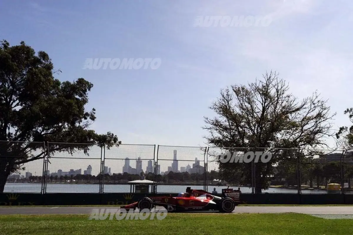 Formula 1 Australia 2014: Hamilton domina le libere del venerdì (15)