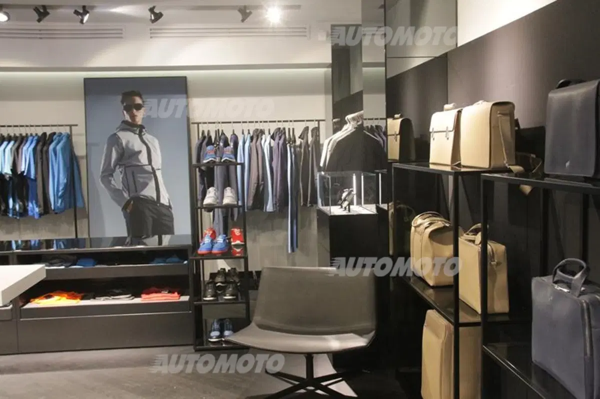 Porsche Design: inaugurato il flagship store di Milano (15)
