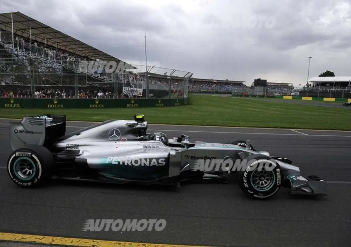 F1 2014: Rosberg vince un GP d'Australia amaro per Ricciardo