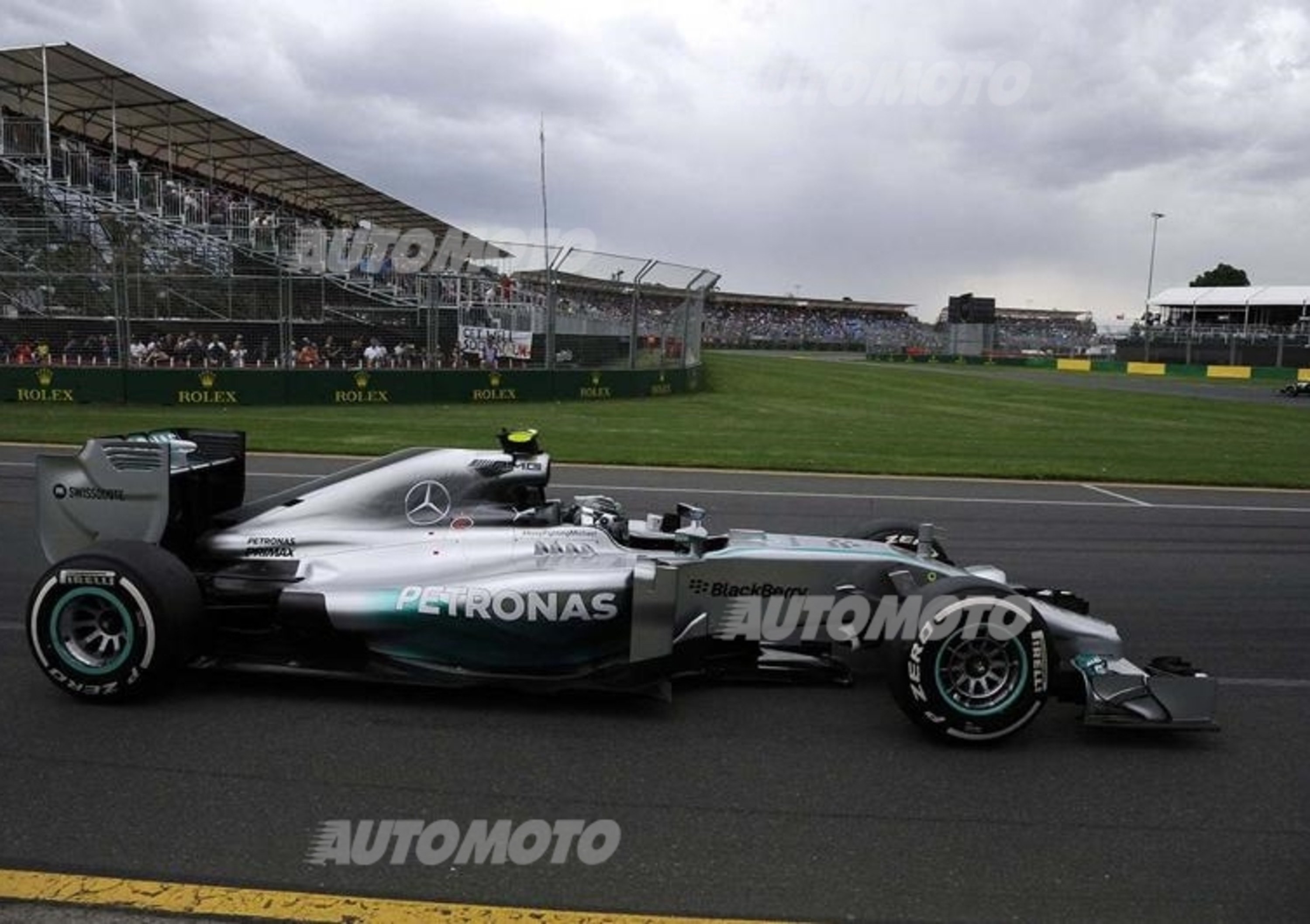 F1 2014: Rosberg vince un GP d&#039;Australia amaro per Ricciardo