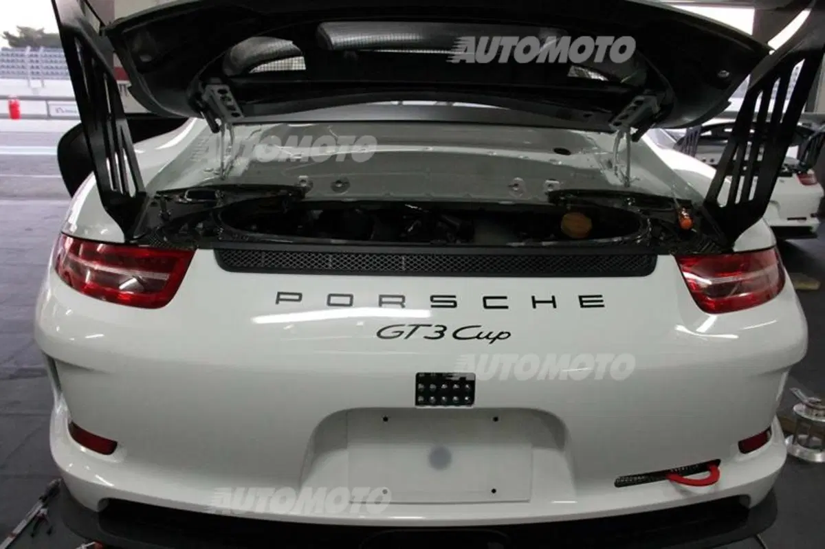 Porsche Carrera Cup Italia: primo roll-out al Paul Ricard (37)