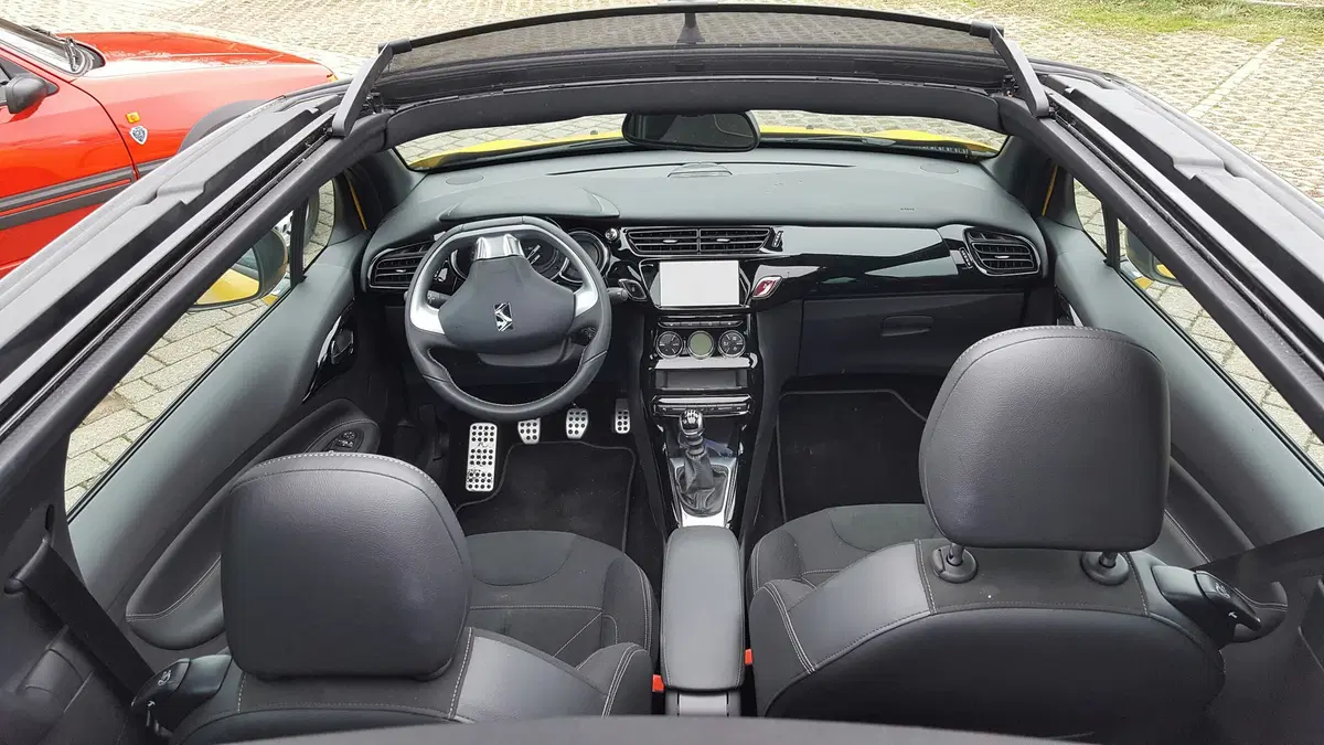 30 anni e non sentirli! 205 CTI sfida DS3 cabrio. Anche al lavaggio! (6)
