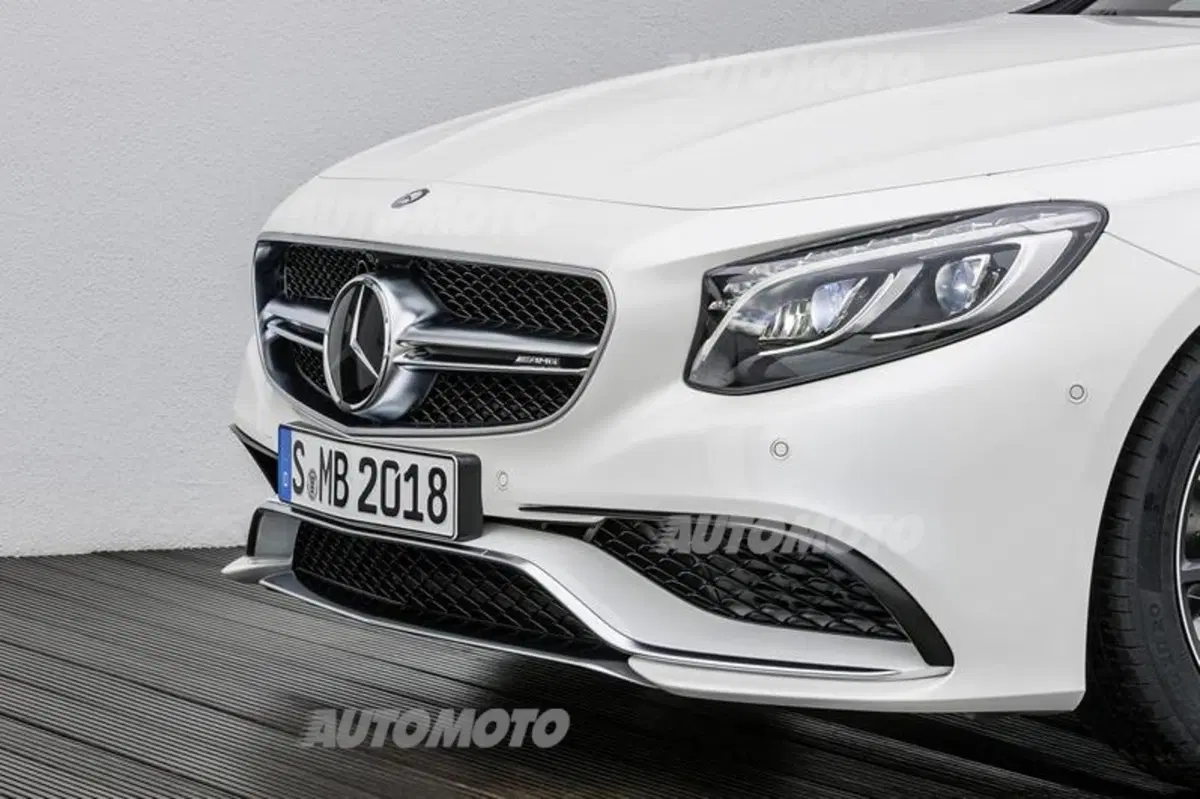 Mercedes-Benz S 63 AMG Coupé: 585 CV per l'auto che piega come una moto (17)