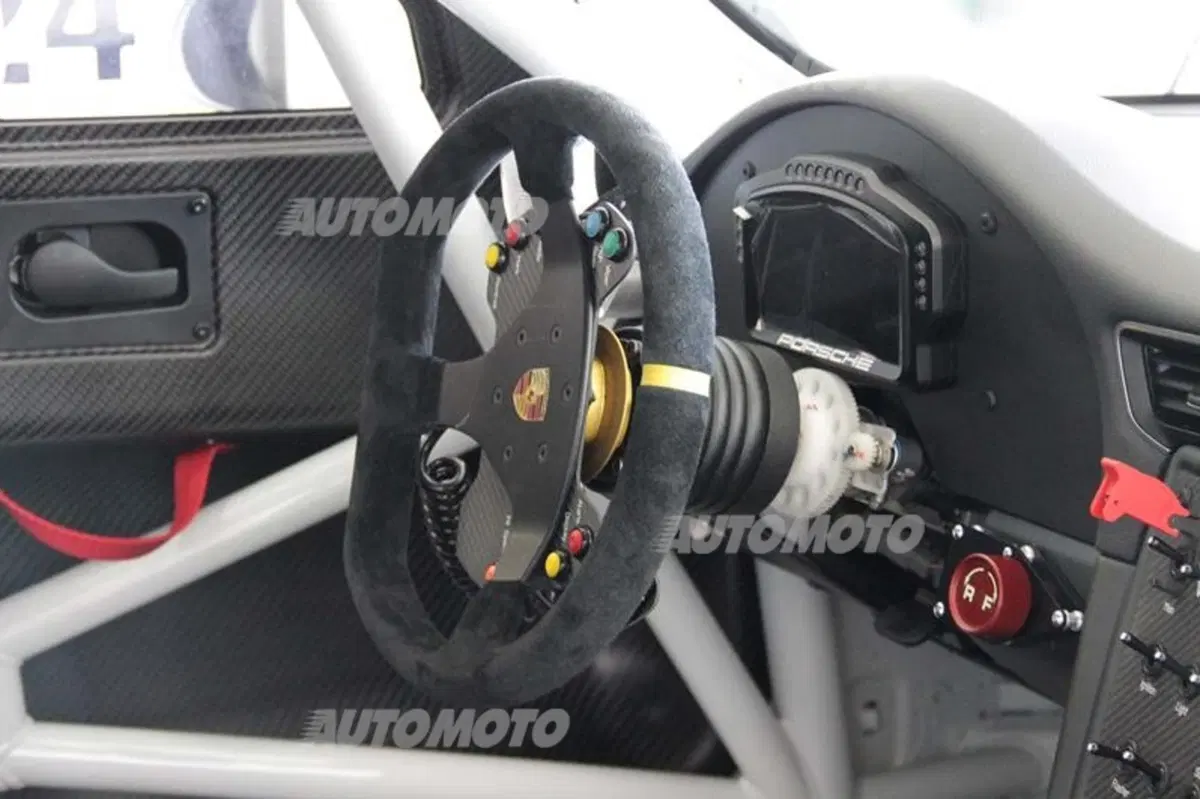 Porsche Carrera Cup Italia 2014: uno sguardo ravvicinato a vettura e Campionato (26)