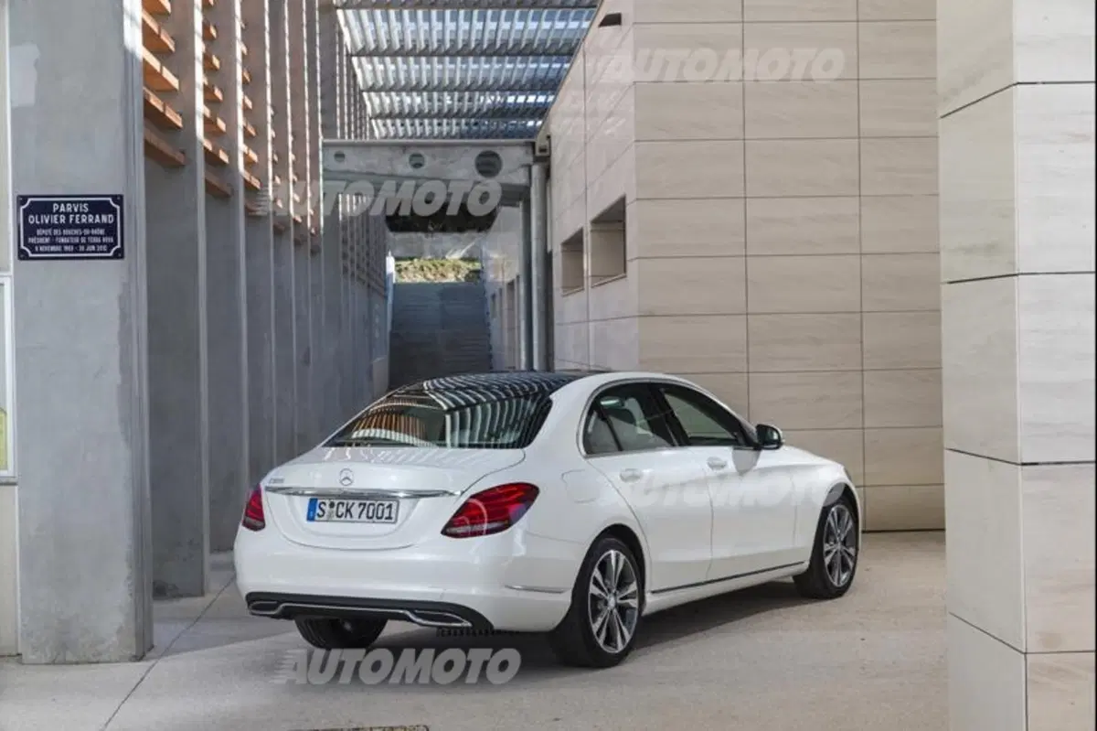 Nuova Mercedes Classe C (17)