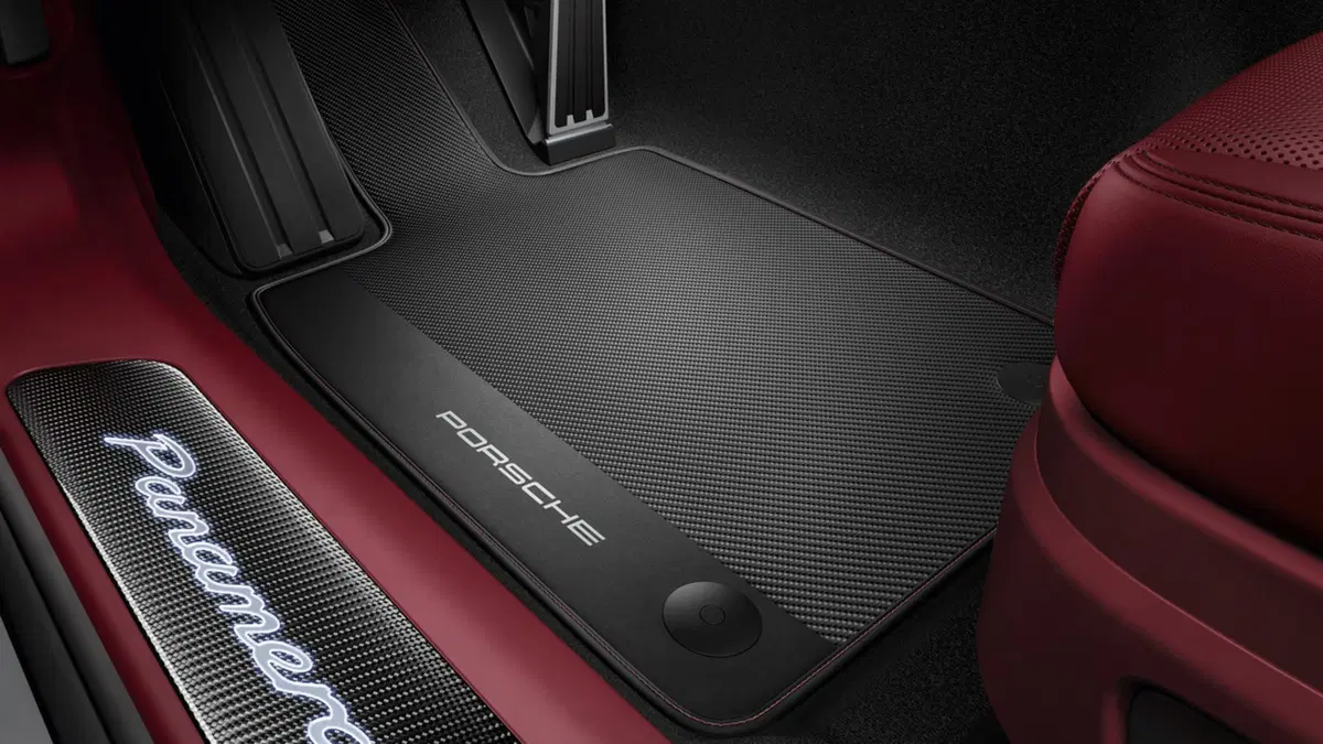 Porsche Panamera Turbo Executive, la versione Exclusive (6)