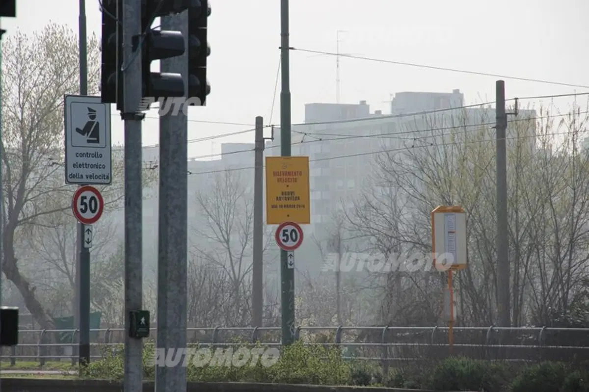 Nuovi Autovelox a Milano, multe a raffica in pochi secondi: il video (16)