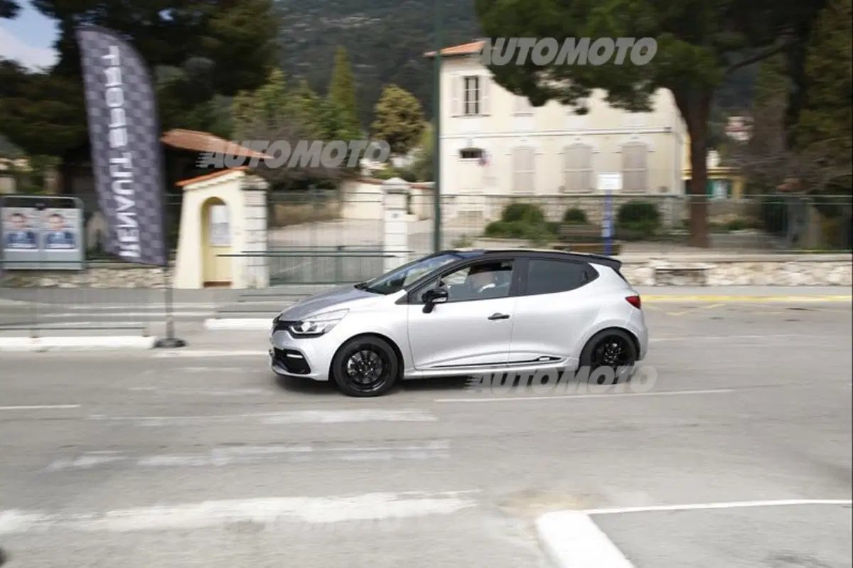 Renault Clio RS Monaco GP (4)