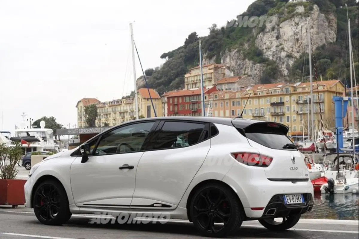 Renault Clio RS Monaco GP (7)