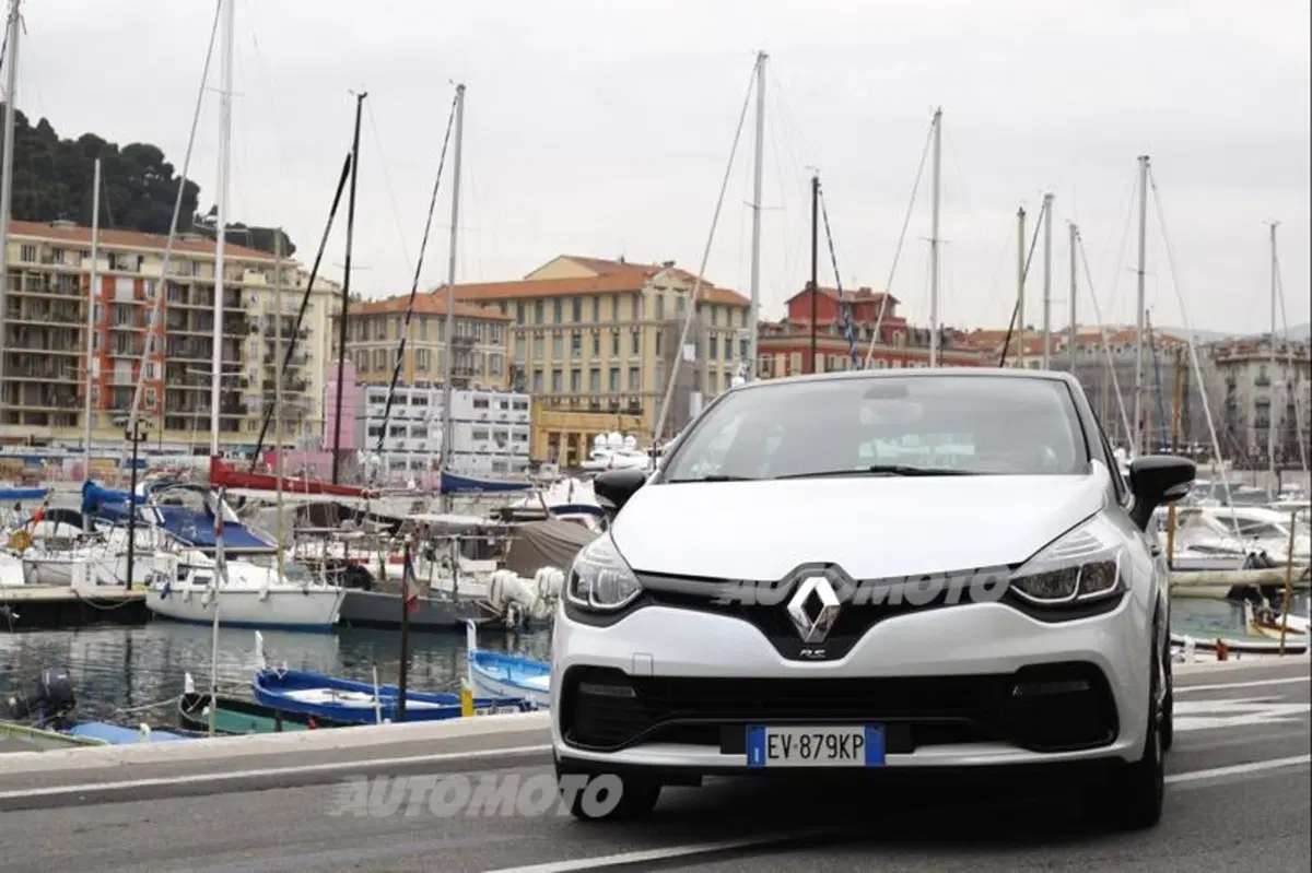 Renault Clio RS Monaco GP (9)