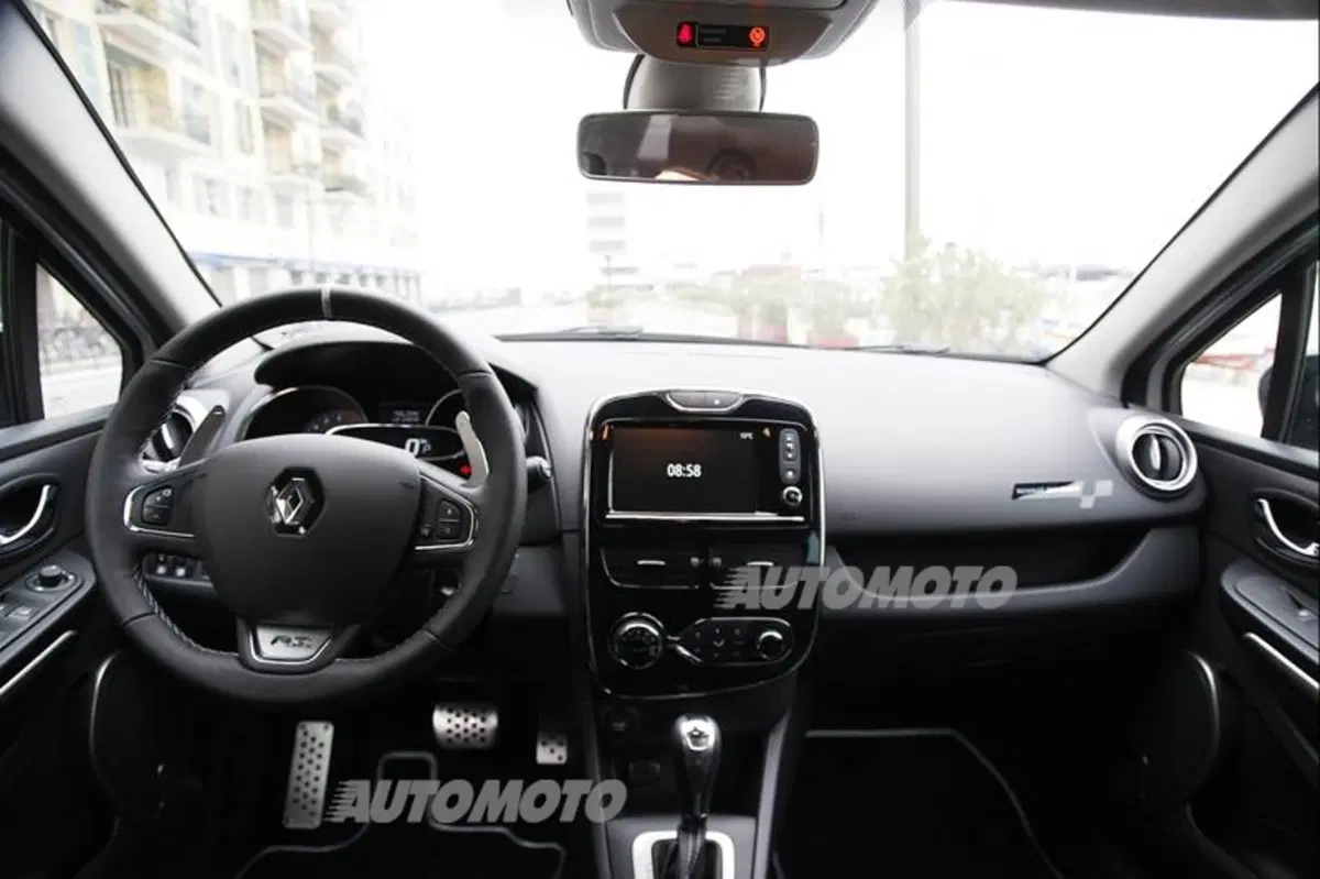 Renault Clio RS Monaco GP (26)