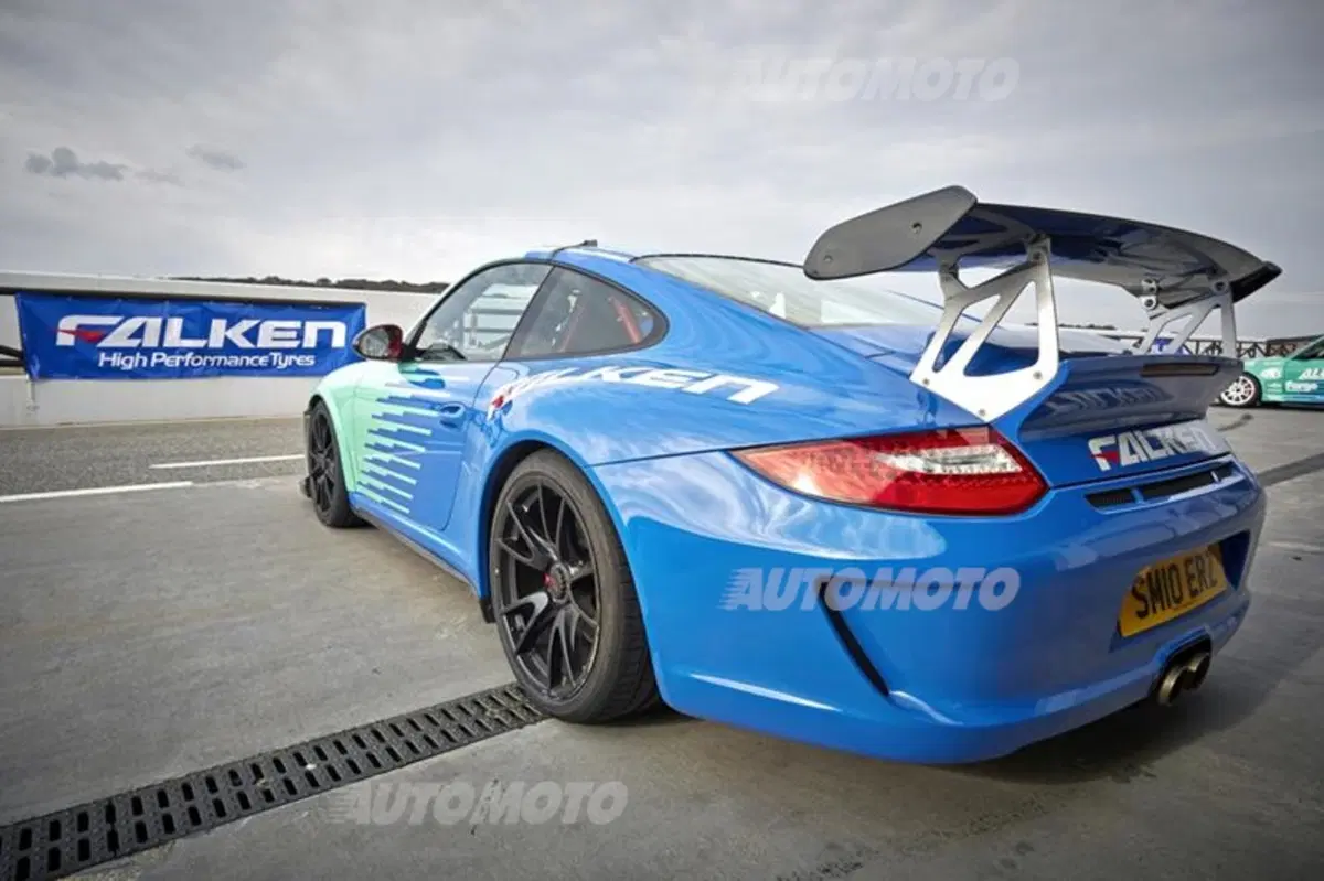Pneumatici Falken