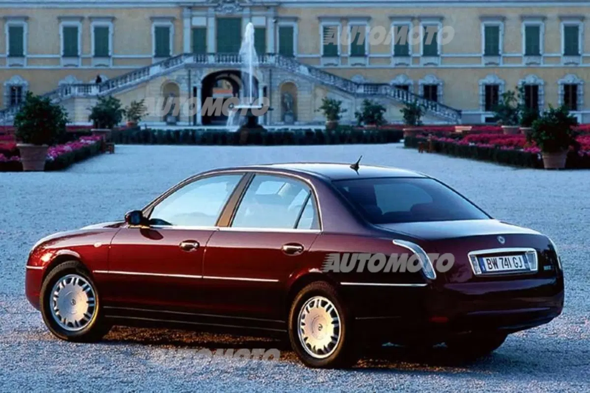 Governo, la svolta: 150 auto blu in vendita su Internet. Ecco modelli e prezzi (5)