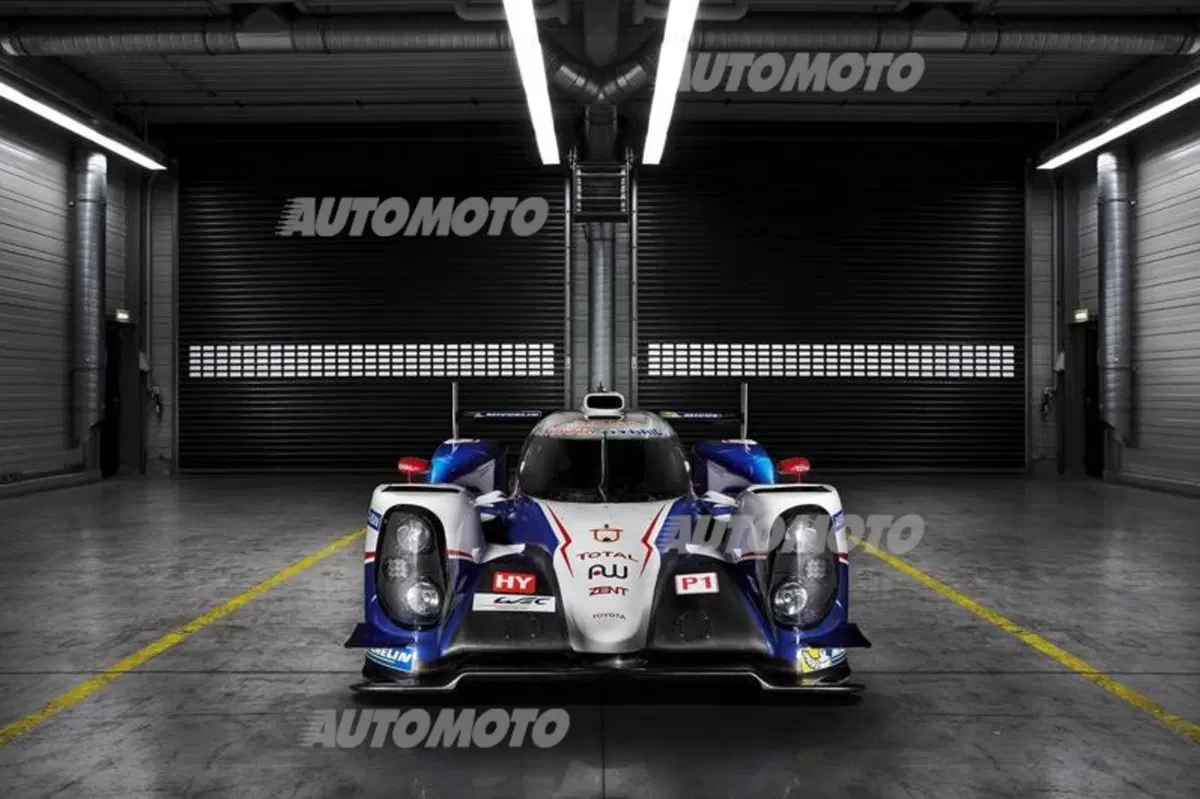 Toyota TS040 Hybrid: 1.000 CV e 4WD per la 24 Ore di Le Mans (6)