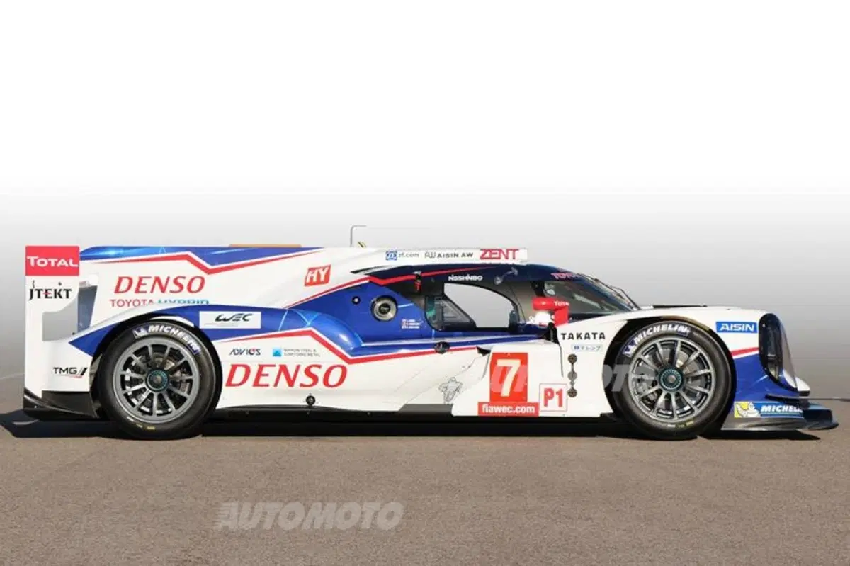 Toyota TS040 Hybrid: 1.000 CV e 4WD per la 24 Ore di Le Mans (7)
