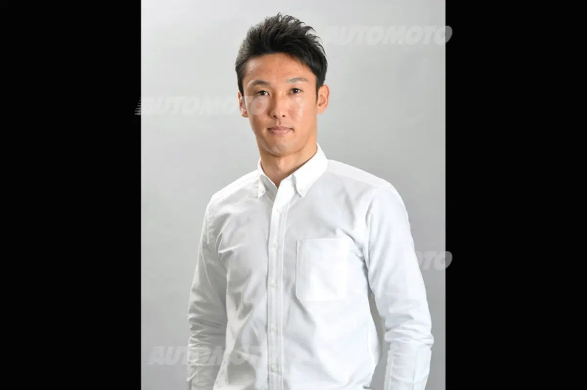 Toyota TS040 Hybrid: 1.000 CV e 4WD per la 24 Ore di Le Mans (23)