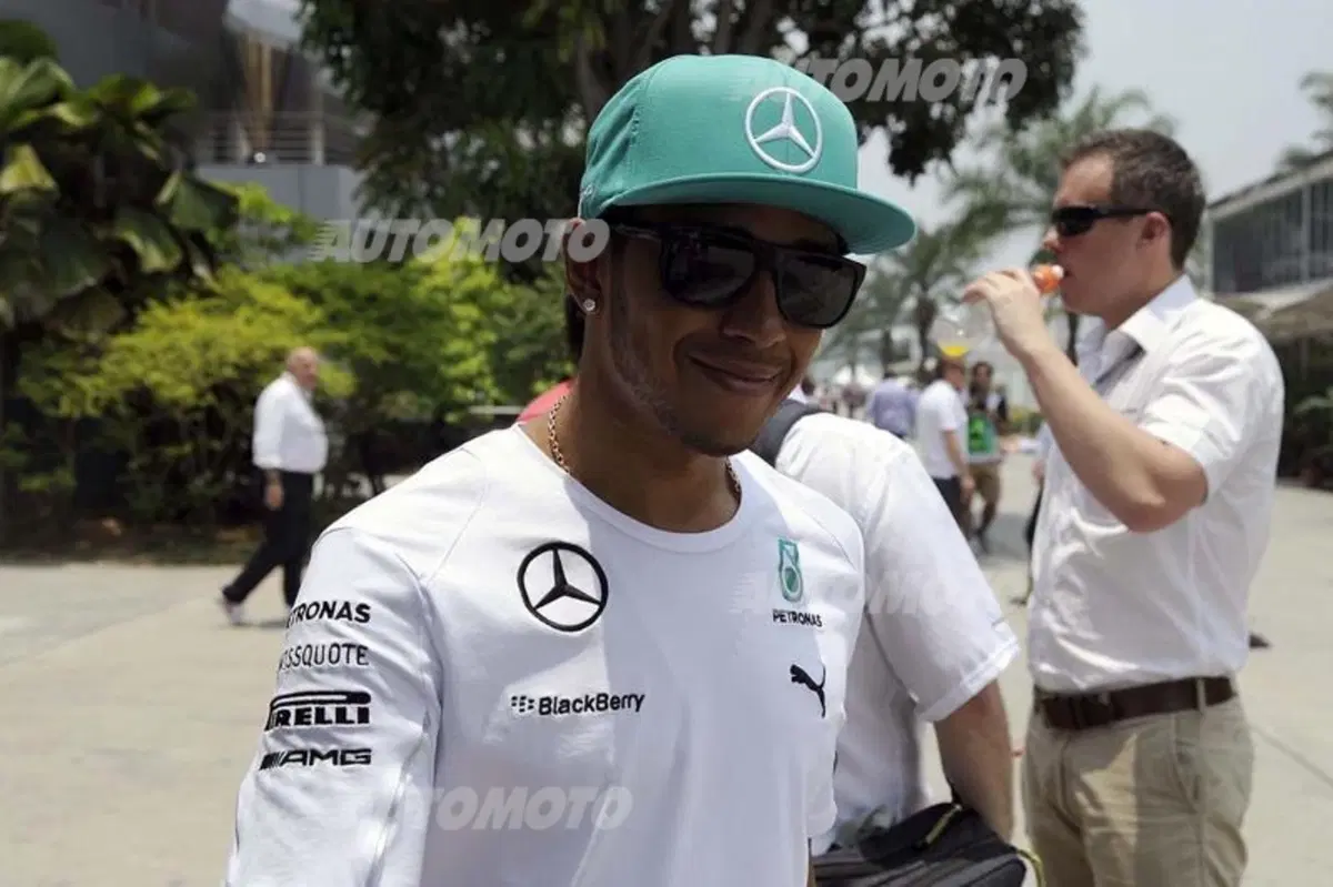 Formula 1 Malesia 2014: Rosberg domina le libere del venerdì (10)