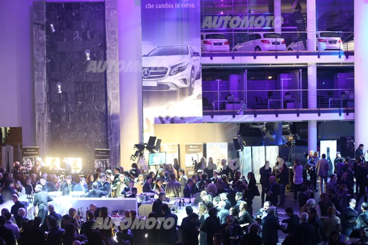 Mercedes GLA: arriva in Italia sulle note di Giorgia, Giuliano Palma e Saturnino (33)