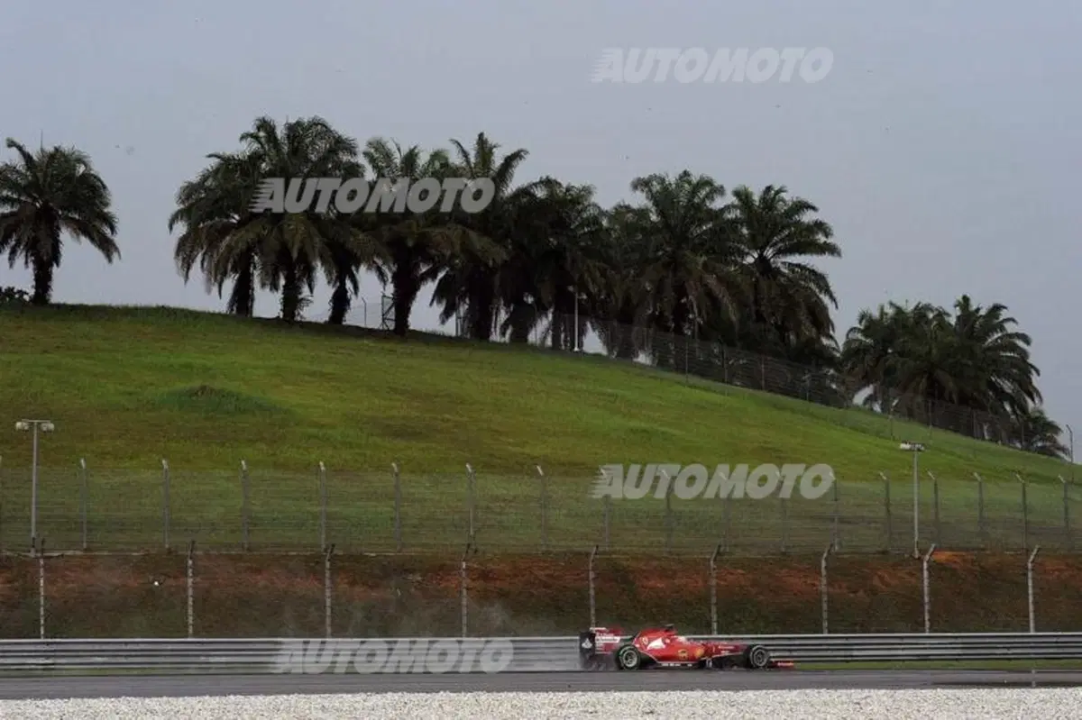 Formula 1 Malesia 2014: Hamilton domina le qualifiche del GP di Sepang (3)